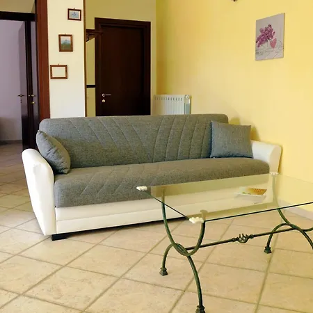 L'olivo Apartment *